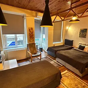 2* Aparthotel New Pera