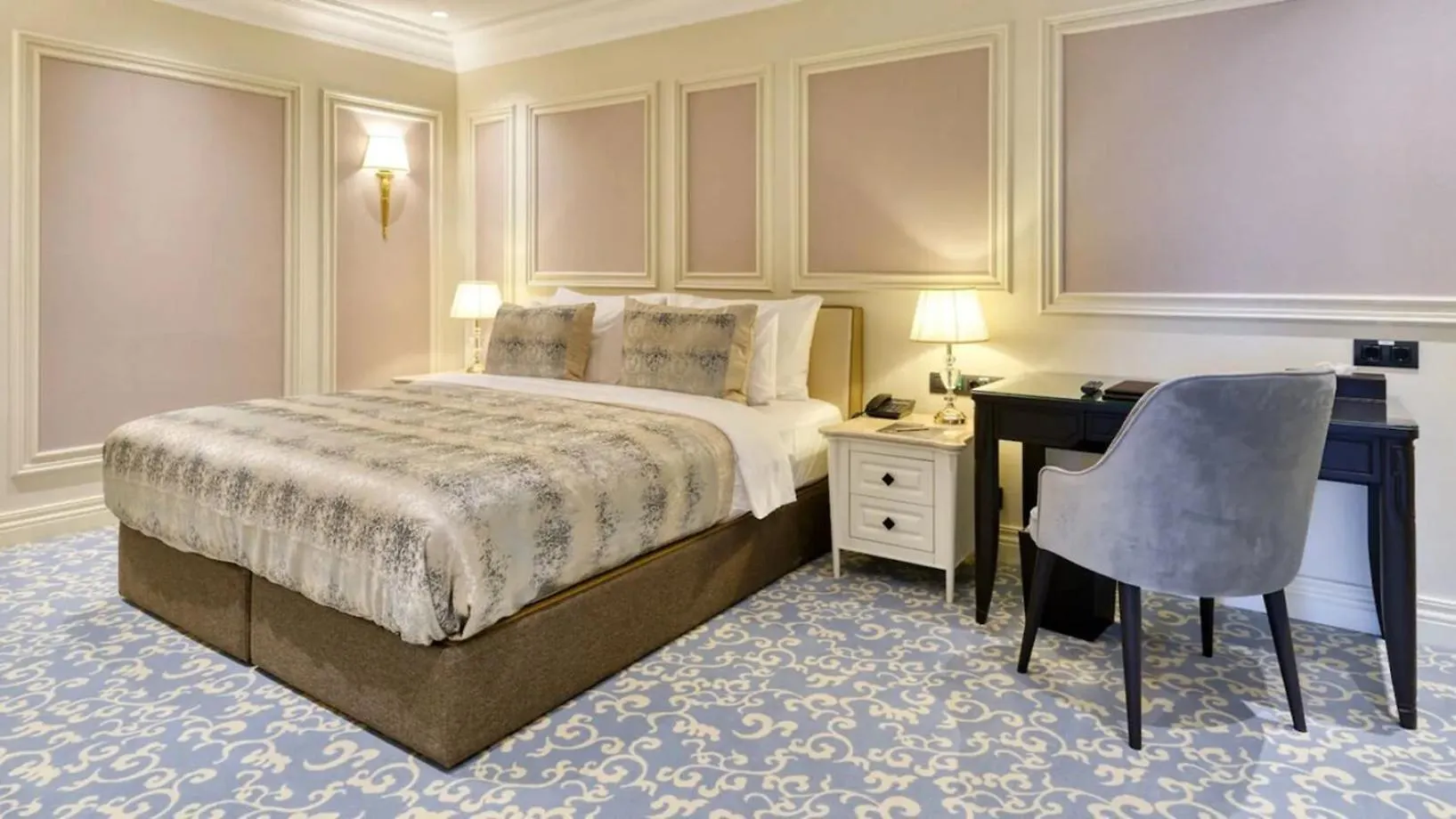 Dekalb Hotel Istanbul