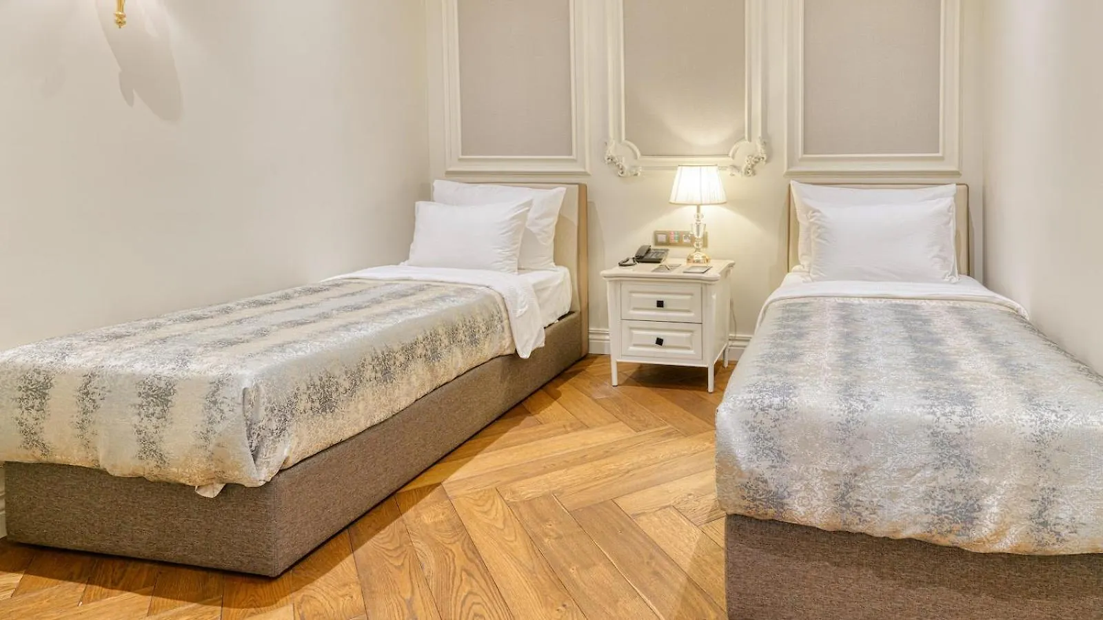 Dekalb Hotel Istanbul